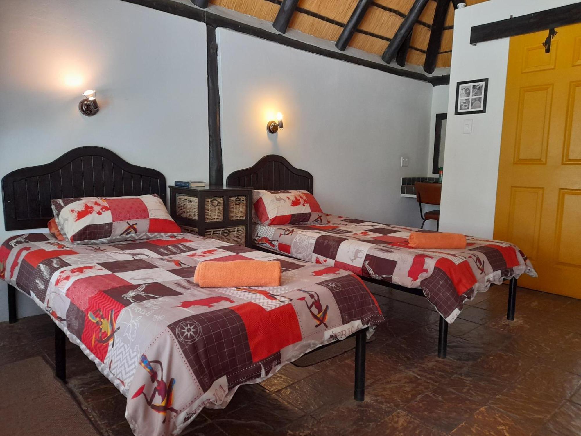 Lion'S Den Guesthouse Otjiwarongo Extérieur photo